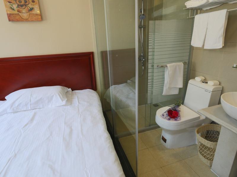 Greentree Inn Shanghai Pudong Airport Huaxia East Road Railway Station Shell Hotel Exterior photo