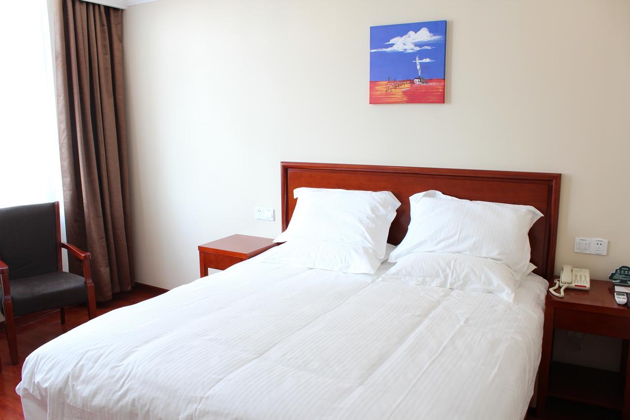 Greentree Inn Shanghai Pudong Airport Huaxia East Road Railway Station Shell Hotel Exterior photo