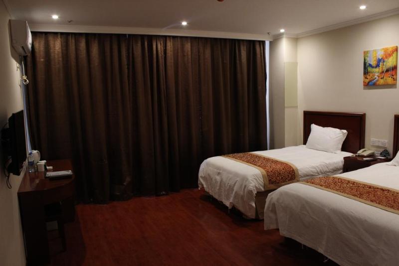 Greentree Inn Shanghai Pudong Airport Huaxia East Road Railway Station Shell Hotel Exterior photo